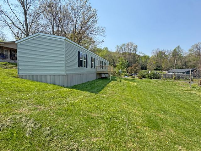 22 Cowbell Avenue, Williamsburg, KY 40769