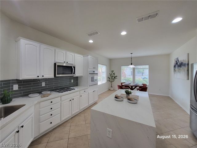 2116 Twin Falls Drive, Henderson, NV 89044