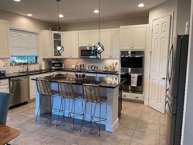 7430 NW 109th Way, Parkland, FL 33076