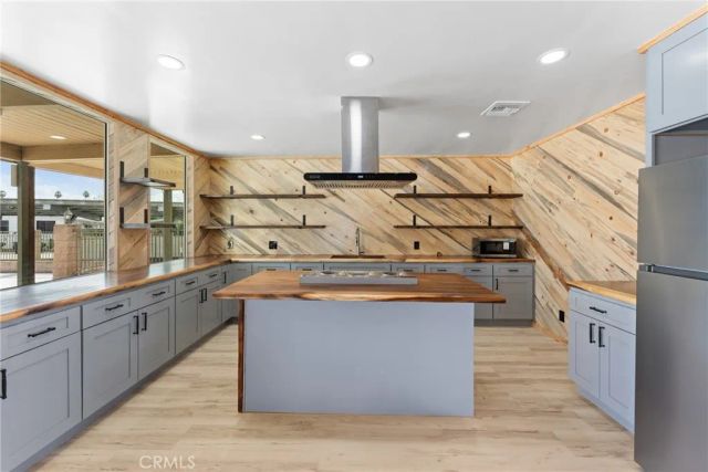 3883 Buchanan Street, Riverside, CA 92503