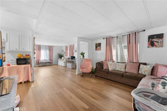 3883 Buchanan Street, Riverside, CA 92503