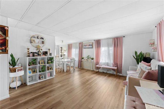 3883 Buchanan Street, Riverside, CA 92503