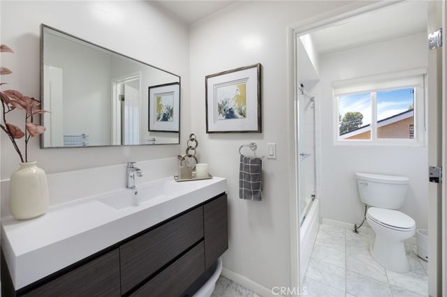 10341 Kurt, Sylmar, CA 91342