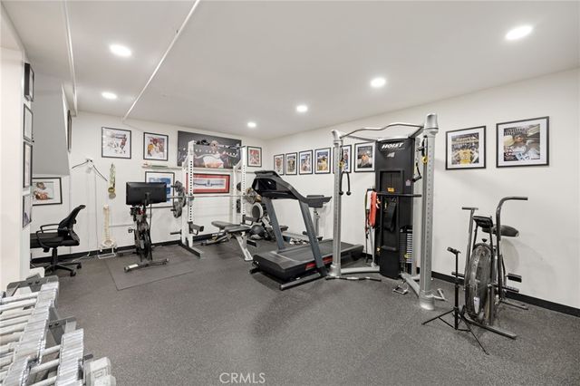 10341 Kurt, Sylmar, CA 91342