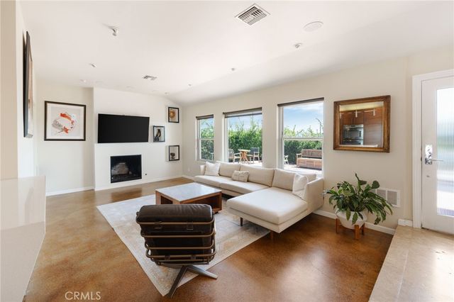 10341 Kurt, Sylmar, CA 91342