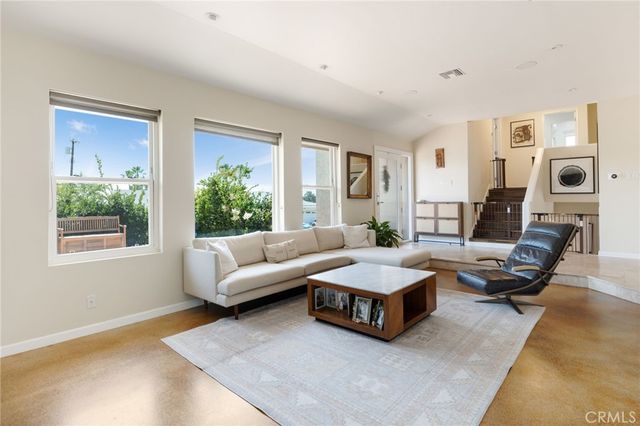 10341 Kurt, Sylmar, CA 91342