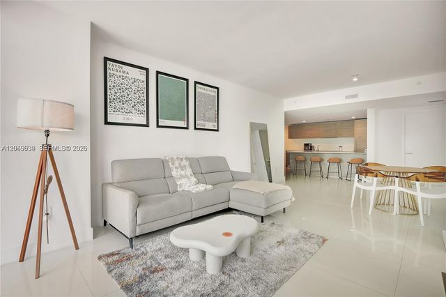 1300 S Miami Avenue 1610, Miami, FL 33130