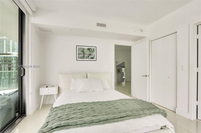 1300 S Miami Avenue 1610, Miami, FL 33130