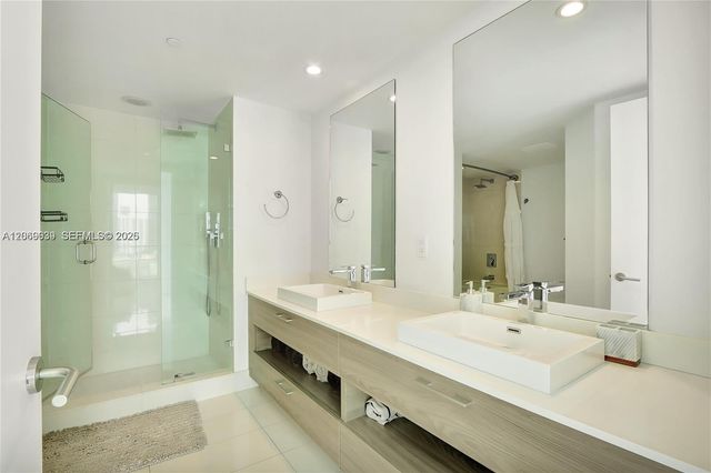 1300 S Miami Avenue 1610, Miami, FL 33130
