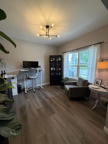 901 Hatch Lake Pkwy, Valparaiso, IN 46385