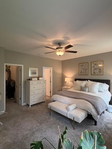 901 Hatch Lake Pkwy, Valparaiso, IN 46385