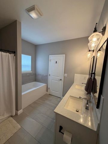 901 Hatch Lake Pkwy, Valparaiso, IN 46385