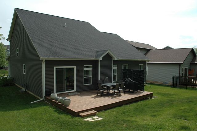 901 Hatch Lake Pkwy, Valparaiso, IN 46385
