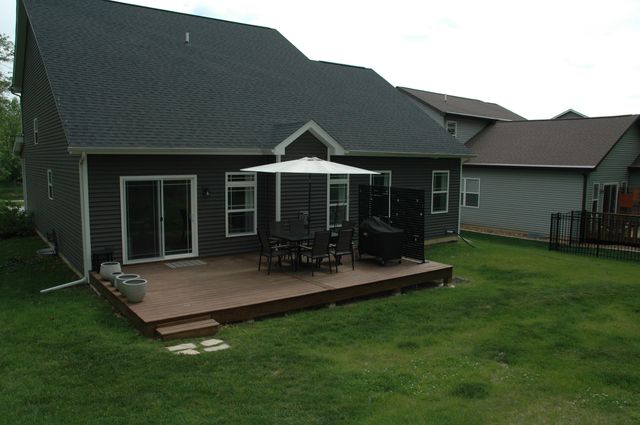 901 Hatch Lake Pkwy, Valparaiso, IN 46385