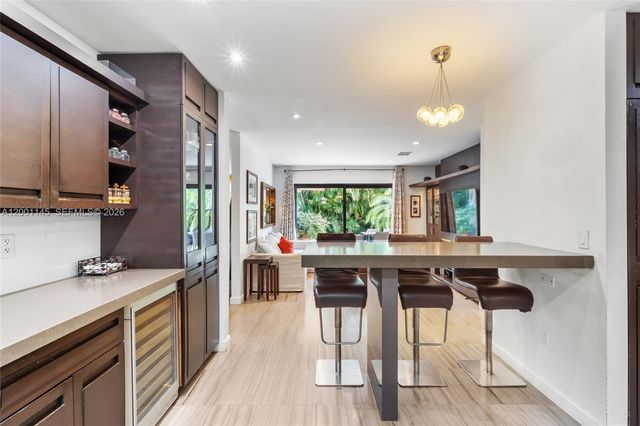 560 Sabal Palm Rd, Miami, FL 33137