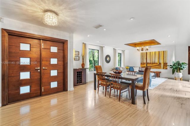 560 Sabal Palm Rd, Miami, FL 33137