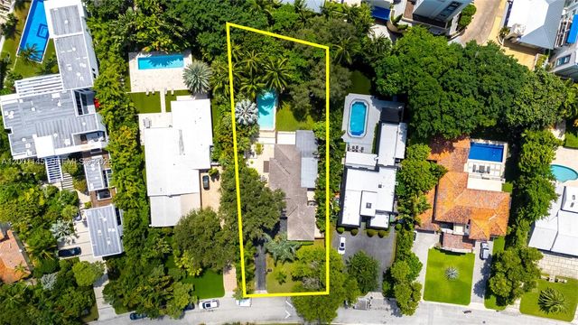 560 Sabal Palm Rd, Miami, FL 33137