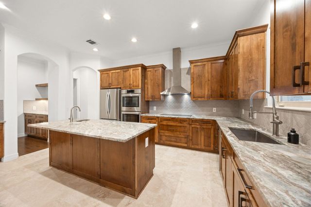 290 Trail Master CIR, Driftwood, TX 78619