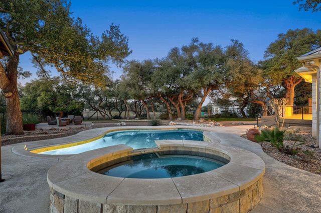 290 Trail Master CIR, Driftwood, TX 78619