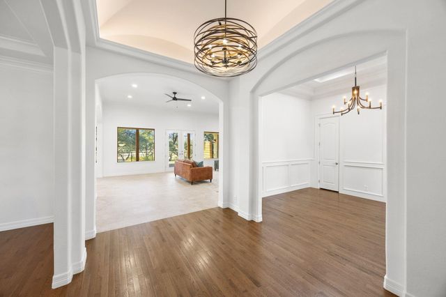 290 Trail Master CIR, Driftwood, TX 78619