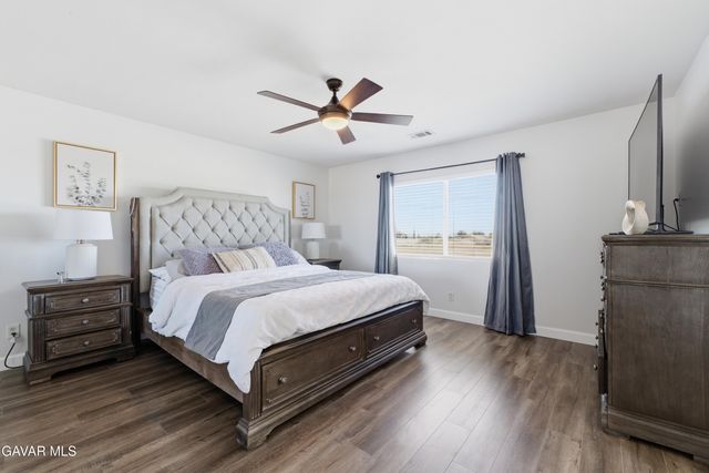2348 Newberry Street, Rosamond, CA 93560