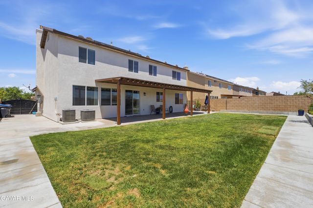 2348 Newberry Street, Rosamond, CA 93560
