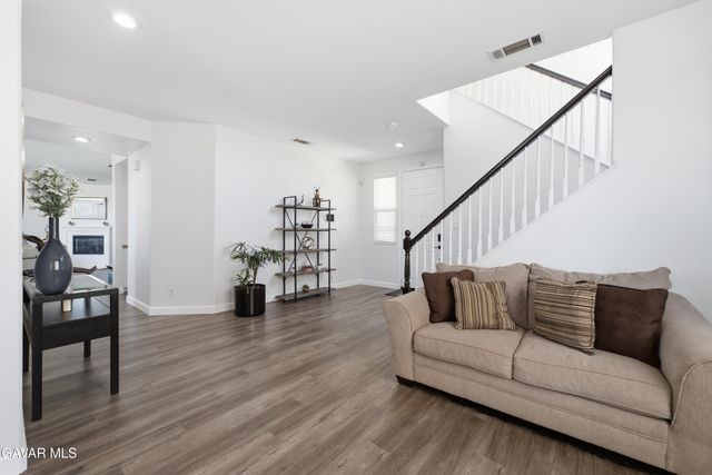 2348 Newberry Street, Rosamond, CA 93560