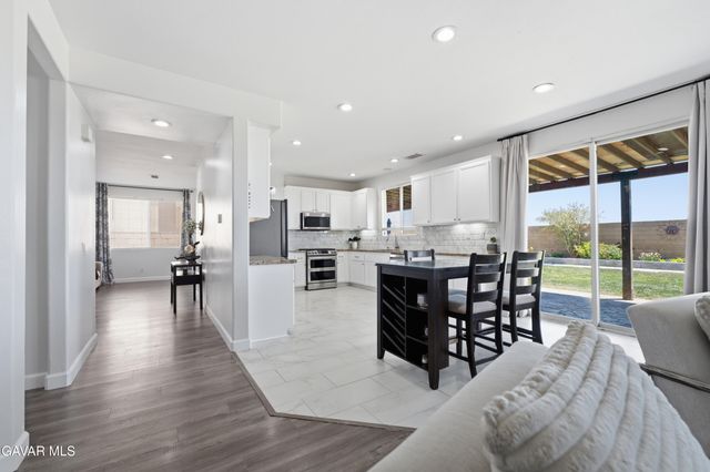 2348 Newberry Street, Rosamond, CA 93560