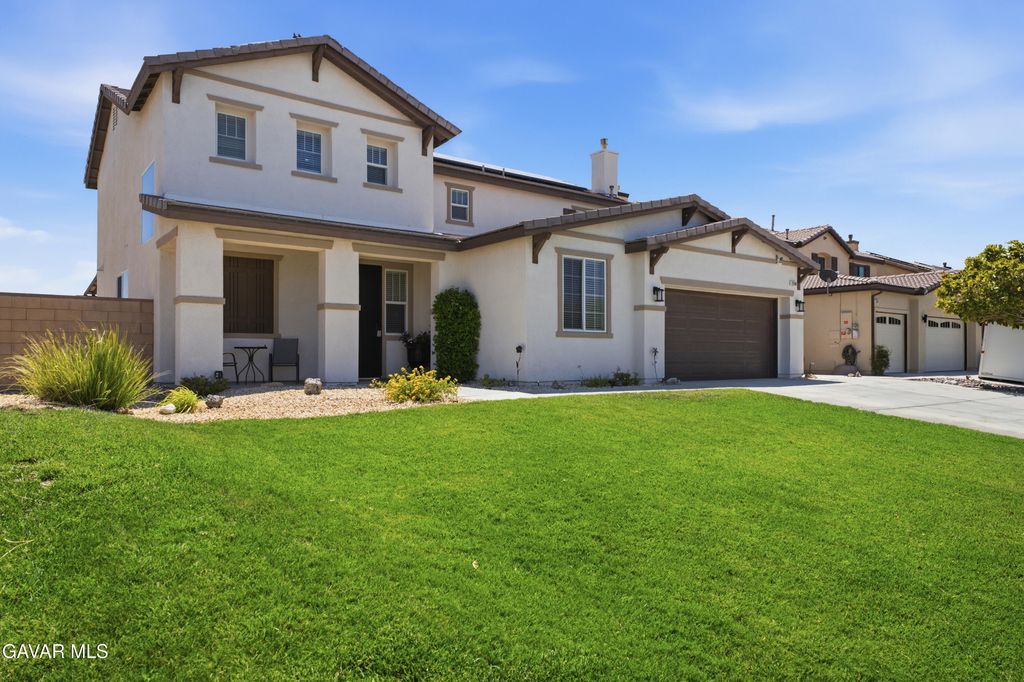 2348 Newberry Street, Rosamond, CA 93560