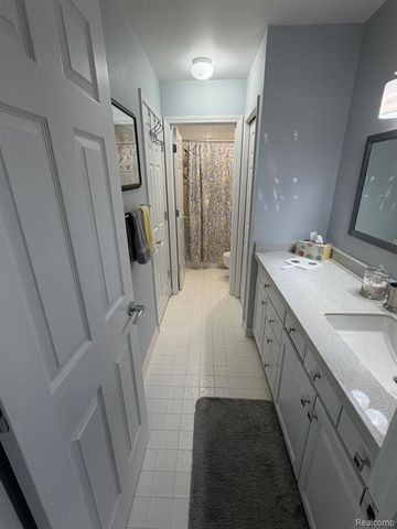 6301 Mission Drive, West Bloomfield, MI 48324