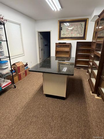 6301 Mission Drive, West Bloomfield, MI 48324