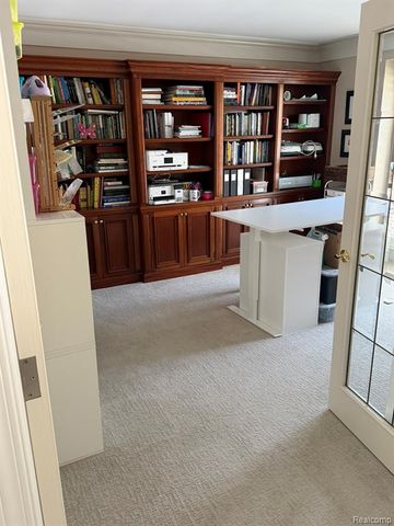 6301 Mission Drive, West Bloomfield, MI 48324