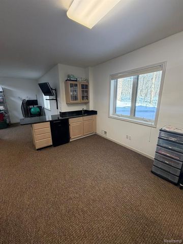 6301 Mission Drive, West Bloomfield, MI 48324