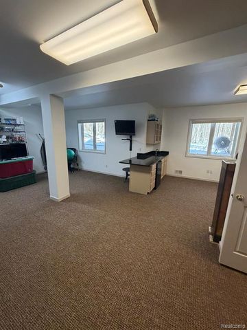 6301 Mission Drive, West Bloomfield, MI 48324