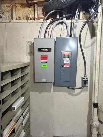 6301 Mission Drive, West Bloomfield, MI 48324