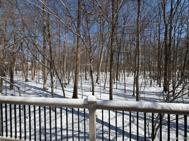 6301 Mission Drive, West Bloomfield, MI 48324