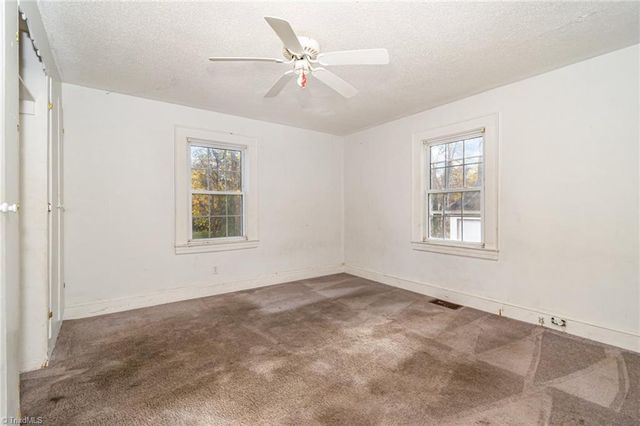 21 Second Avenue, Thomasville, NC 27360