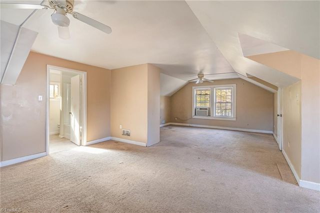 21 Second Avenue, Thomasville, NC 27360