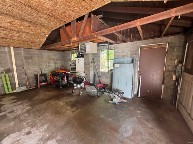 511 E Patterson Street, Lakeville, IN 46536