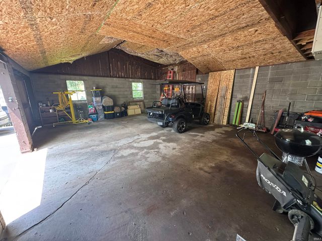 511 E Patterson Street, Lakeville, IN 46536