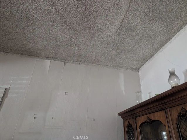 975 E 43RD Street, Los Angeles, CA 90011