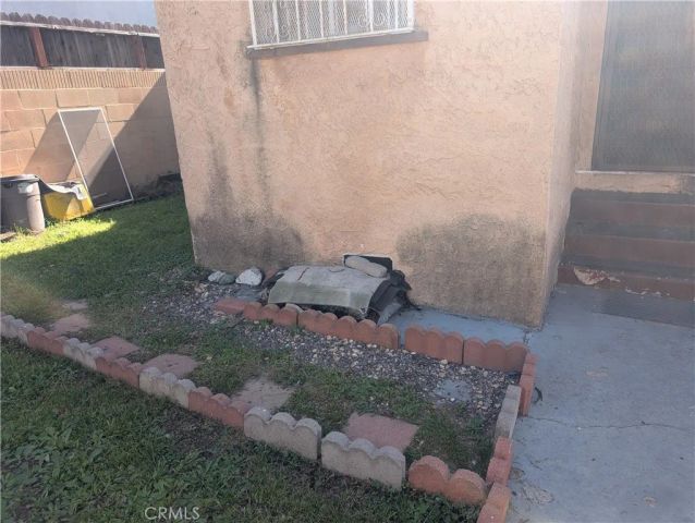 975 E 43RD Street, Los Angeles, CA 90011