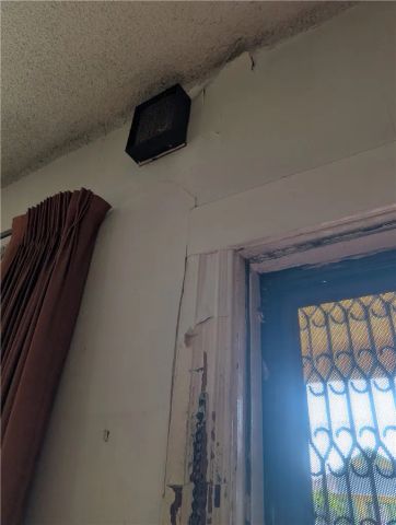 975 E 43RD Street, Los Angeles, CA 90011