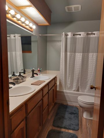 25705 Creekside Dr, Pioneer, CA 95666