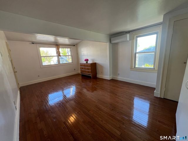 74 Myano Lane 1, Stamford, CT 06902