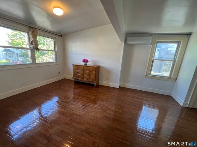 74 Myano Lane 1, Stamford, CT 06902