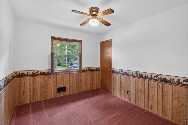 3141 Hampshire Avenue N, Crystal, MN 55427