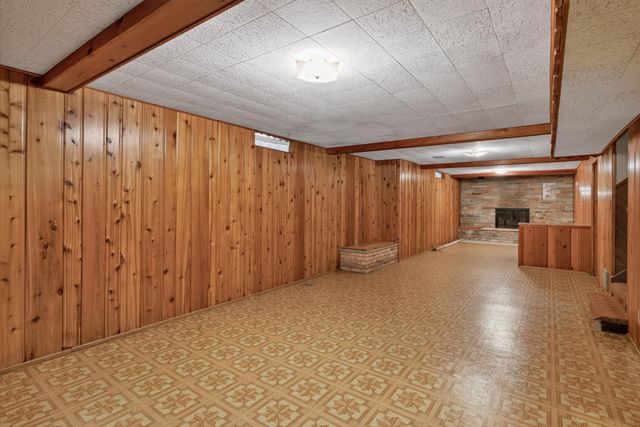 3141 Hampshire Avenue N, Crystal, MN 55427