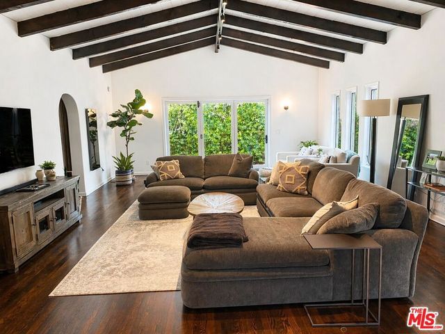 917 S Ridgeley Drive, Los Angeles, CA 90036