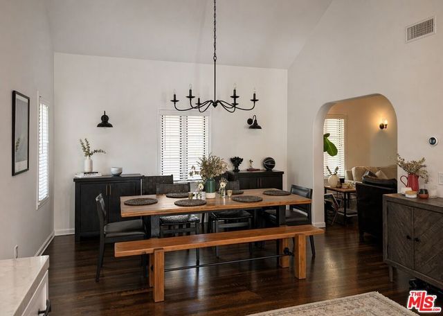 917 S Ridgeley Drive, Los Angeles, CA 90036